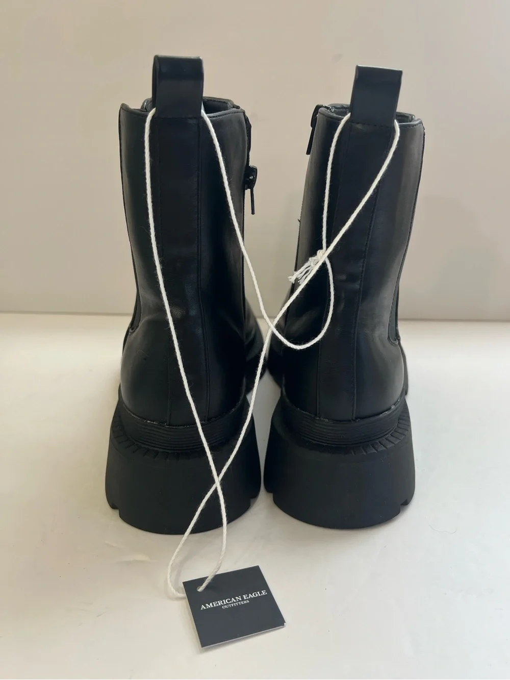 NEW American Eagle Chelsea Boots Black NWT Size 10